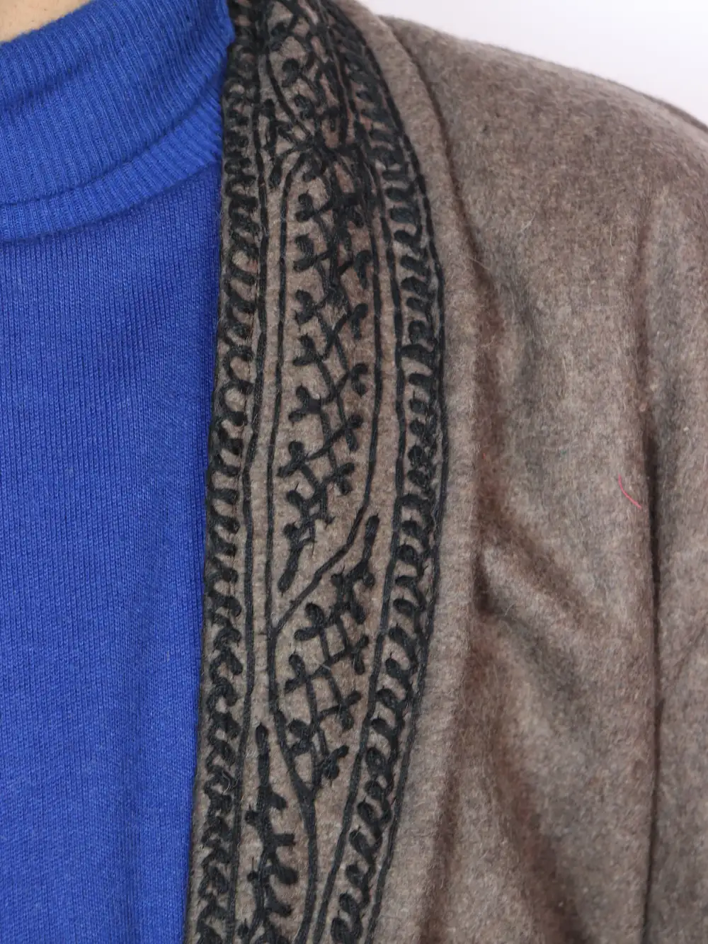 Brown Gown | Bathrobe for Kashmiri Men with Hand Aari Embroidery - Image 4