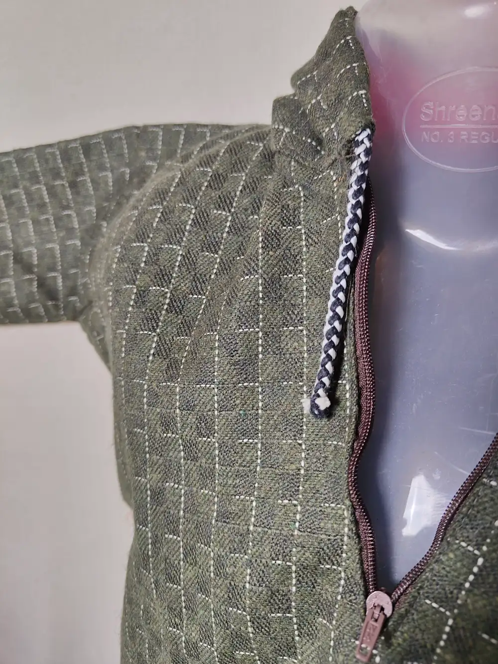 Ilham Kashmiri Green Kids Pheran in Tweed for Kids with Topi (12-18 months) - Image 2