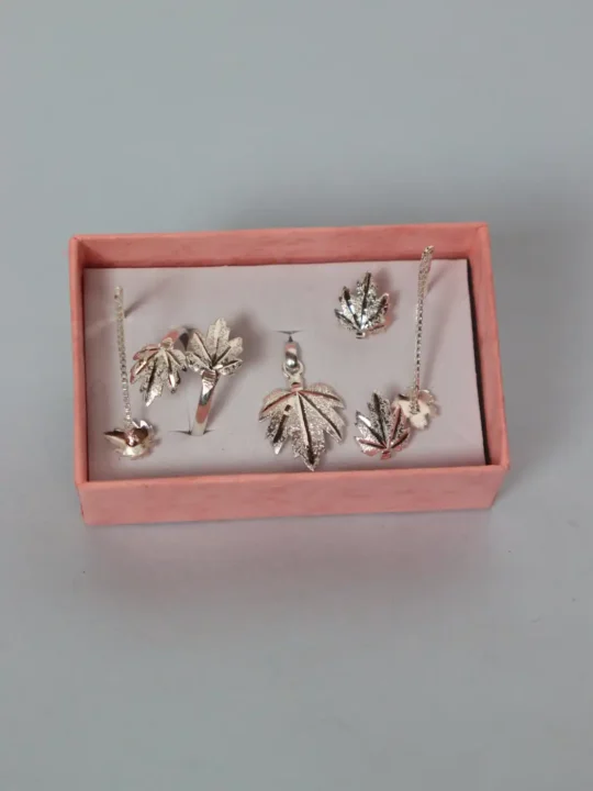 Pure Silver Chinar Jewelry Gift Set | Pendant, Ring, Earring, and Sui Dhaga Earring