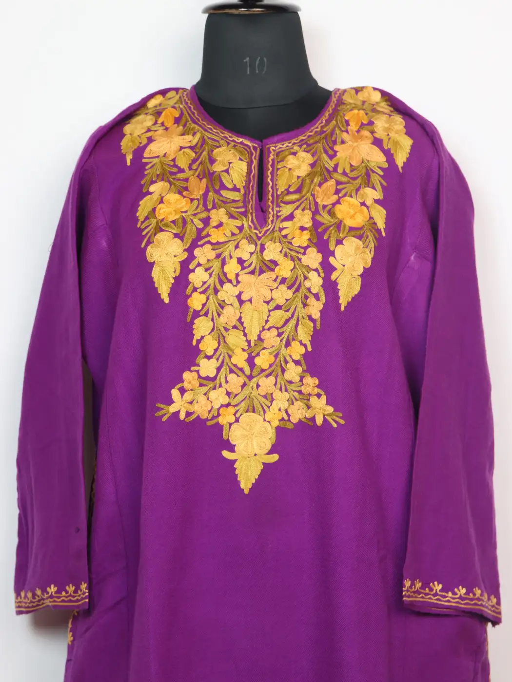 Light Purple Shalimar Cashmilon Wool Pheran With Aari Embroidery - Image 2