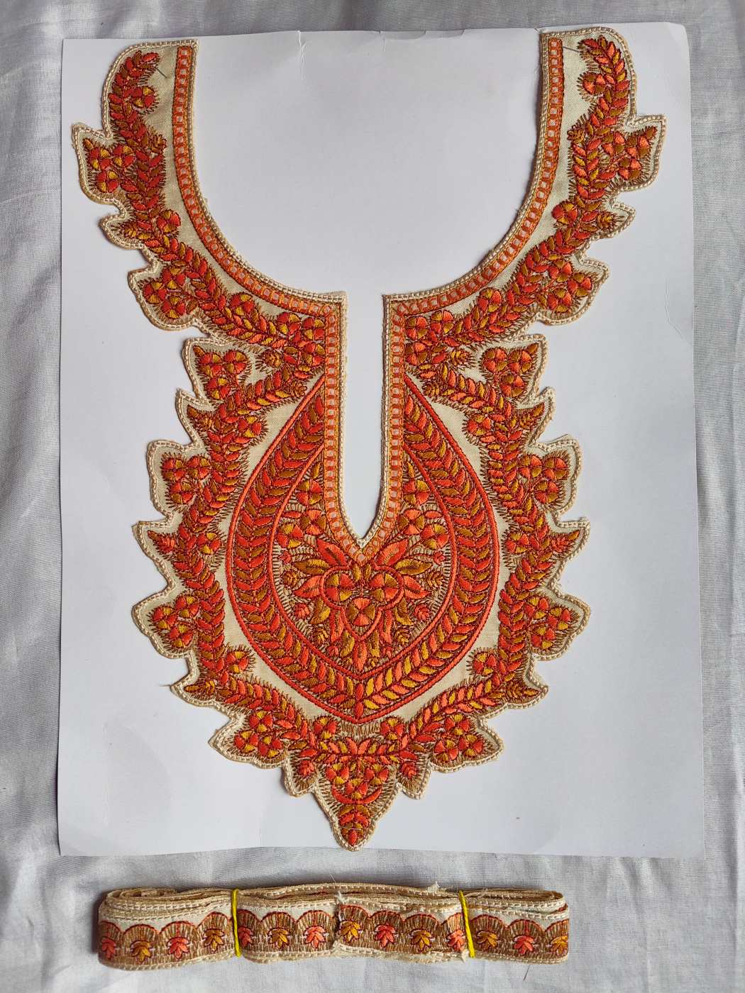 Olive Green Patch with Lace | Sozni Embroidery