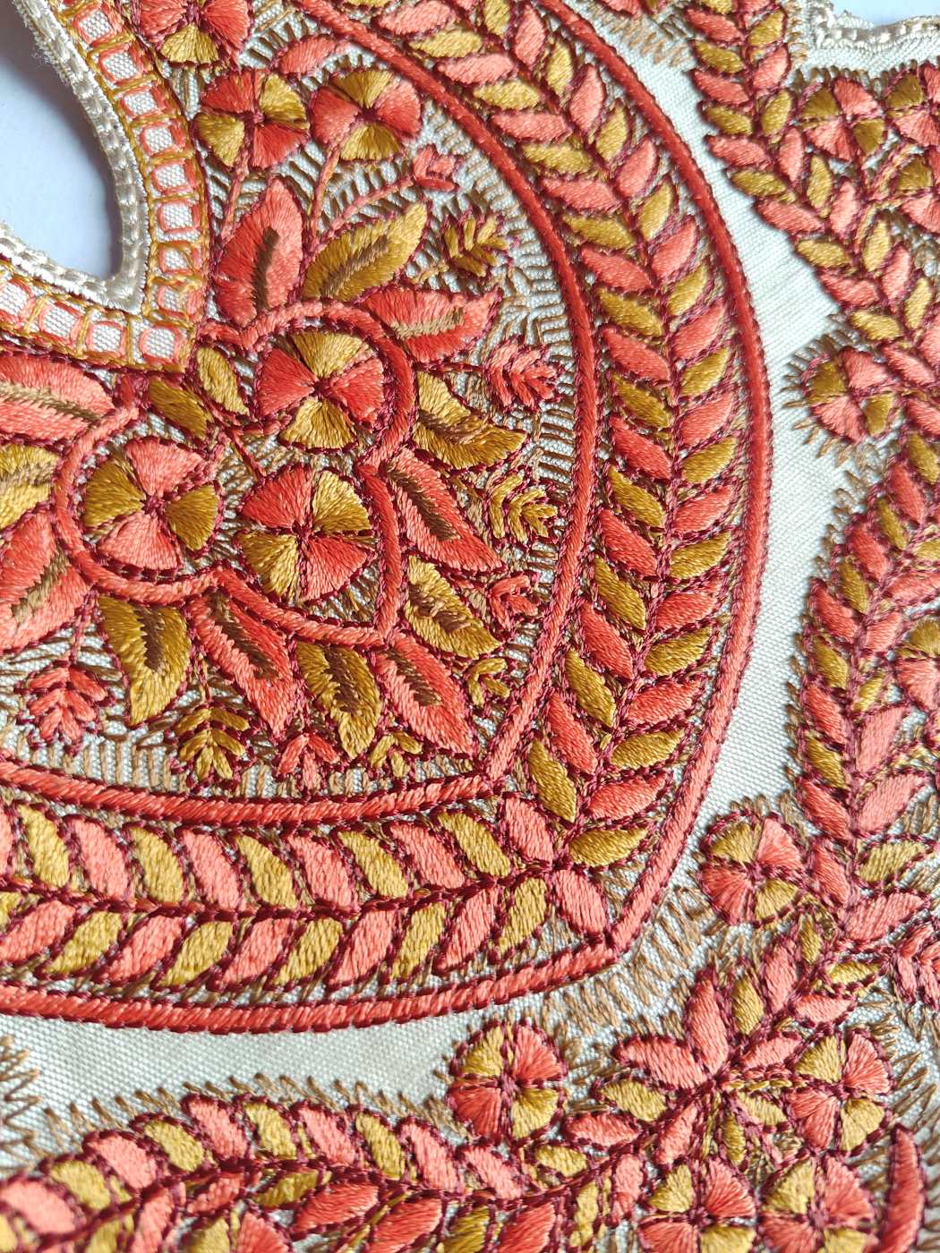 Mehak Cream Patch with Lace | Sozni Embroidery - Image 3
