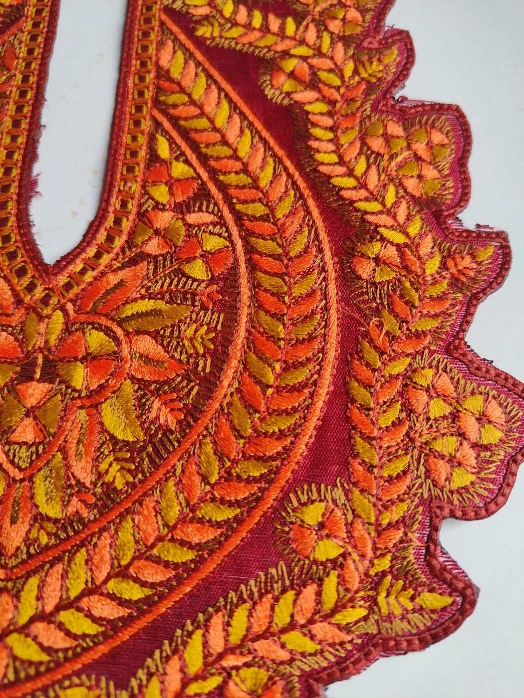Maroon Patch with Lace | Sozni Embroidery - Image 2