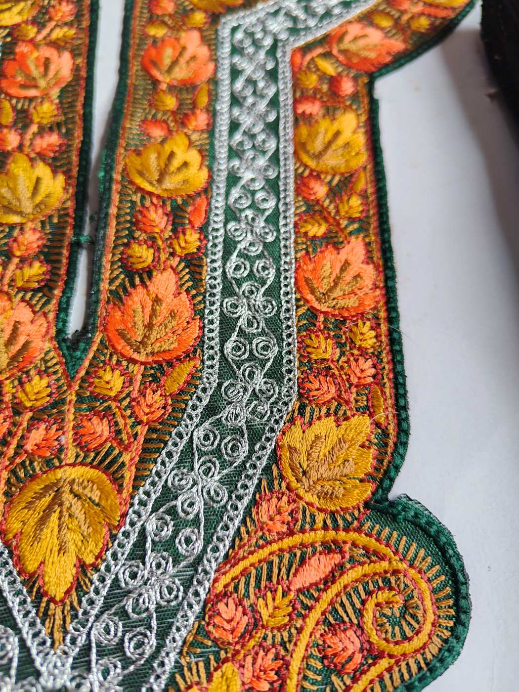Tafseer Dark Green Patch with Lace | Sozni and Tilla Embroidery - Image 2