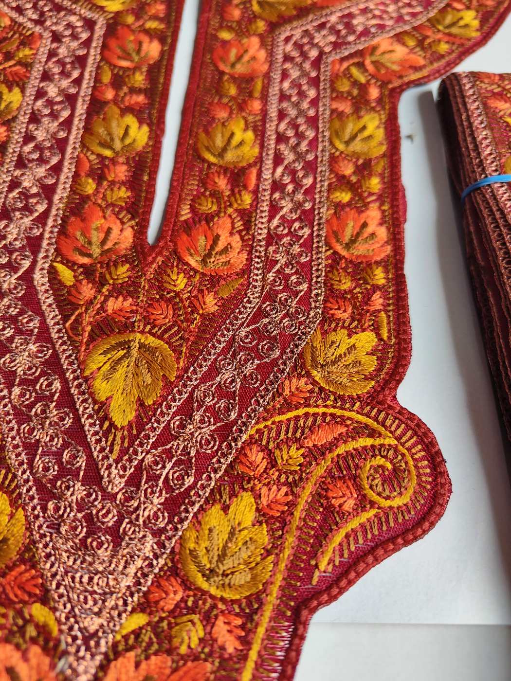 Zeenat Maroon Patch with Lace | Sozni and Tilla Embroidery - Image 2