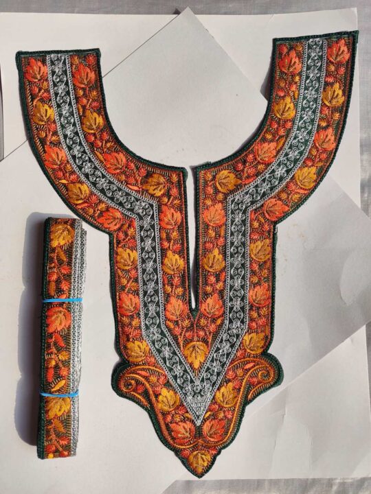 Dark Green Patch with Lace | Sozni and Tilla Embroidery Arzoo