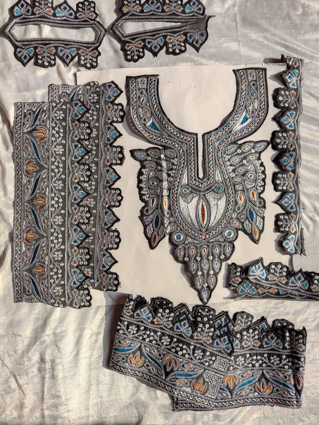 Haya Patch with Silver Tilla Embroidery with Daman, Sleeves and Lace - Image 2