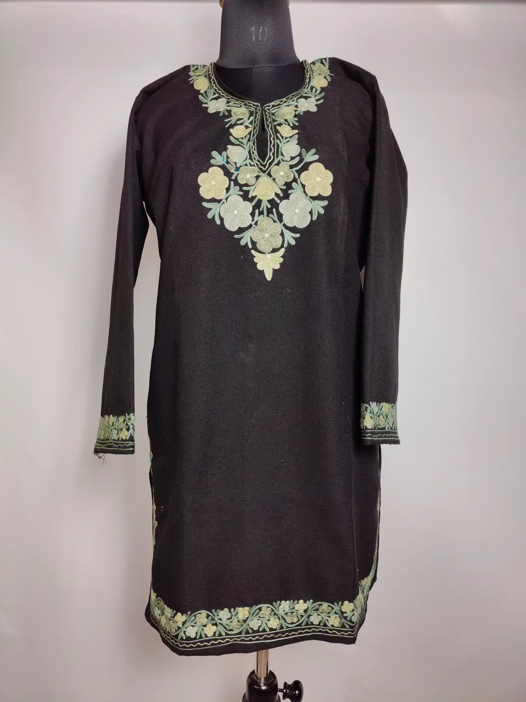 Short Black Cashmilon Wool Pheran Nigeen With Aari Embroidery