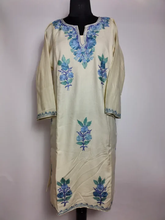 White Nigeen Cashmilon Wool Pheran With Aari Embroidery
