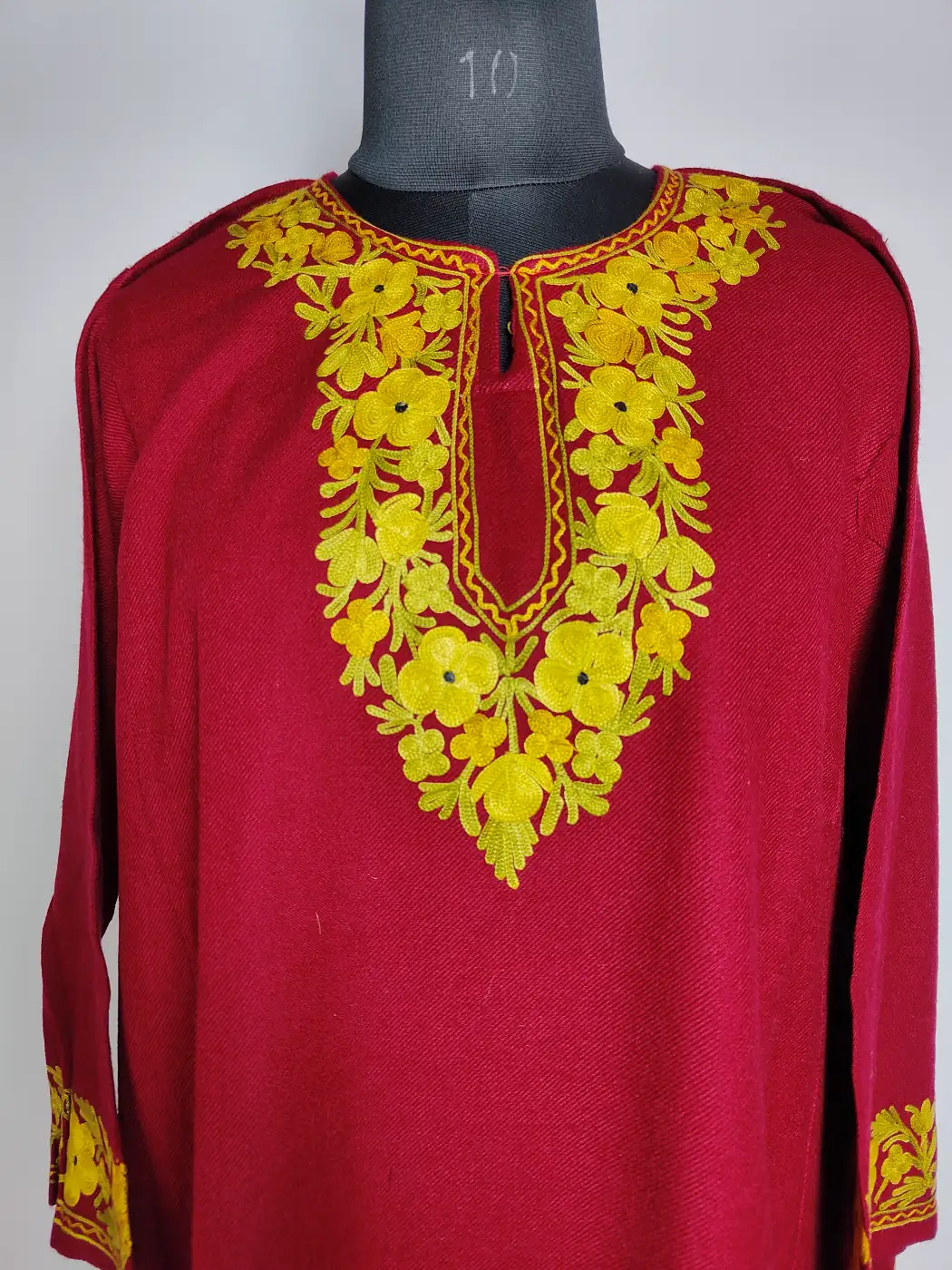 Loose Maroon Hayat Cashmilon Wool Pheran With Aari Embroidery - Image 2