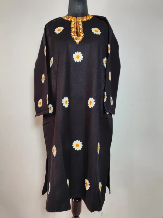Black Shifa Cashmilon Wool Pheran with Booti Aari Embroidery