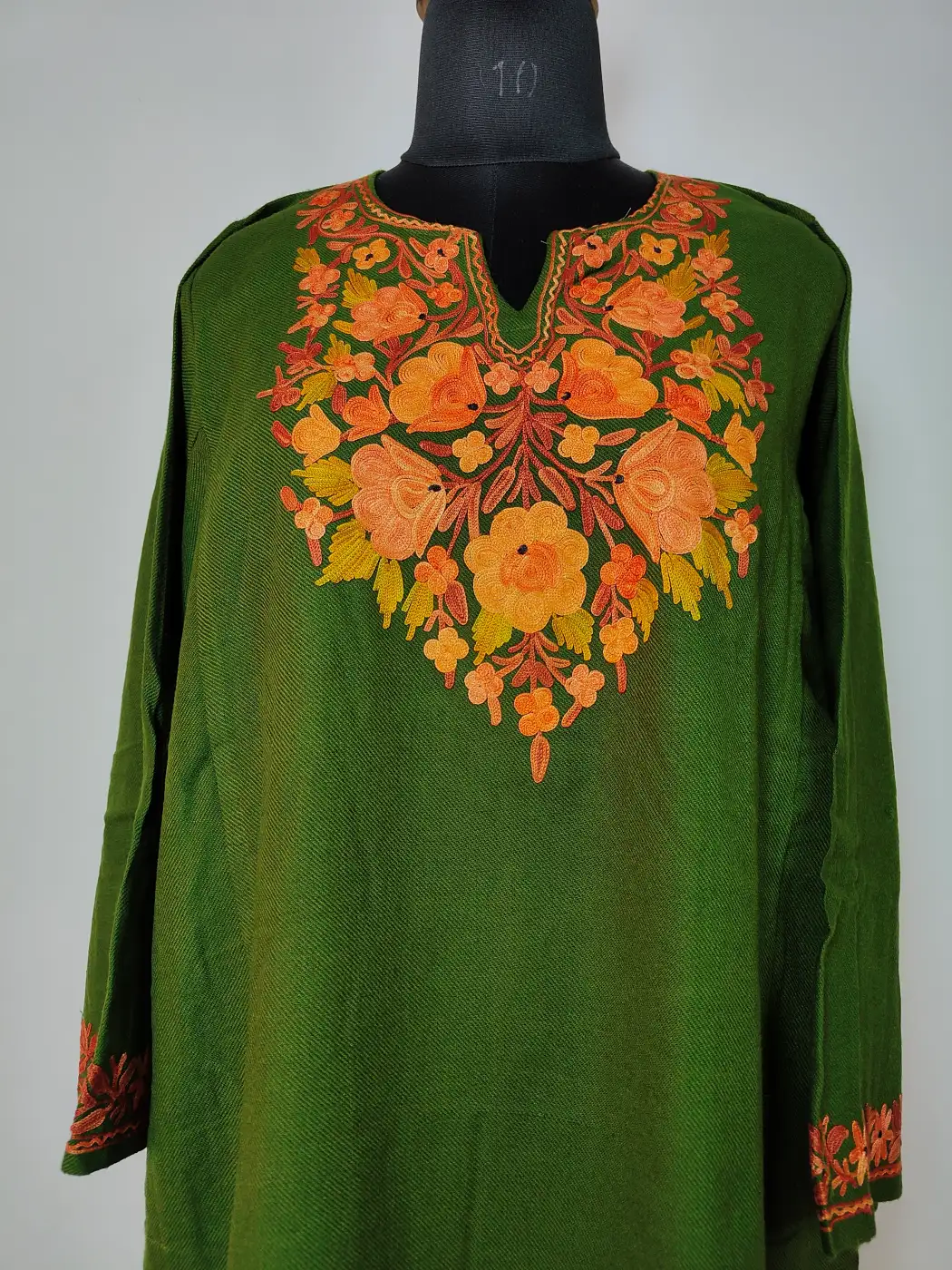 Green 2pc Long Kurti Set in Cashmilon Wool with Aari Embroidery Naziyah - Image 2