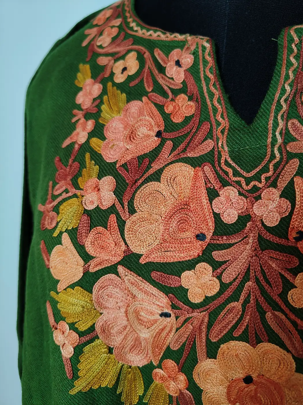 Green 2pc Long Kurti Set in Cashmilon Wool with Aari Embroidery Naziyah - Image 3