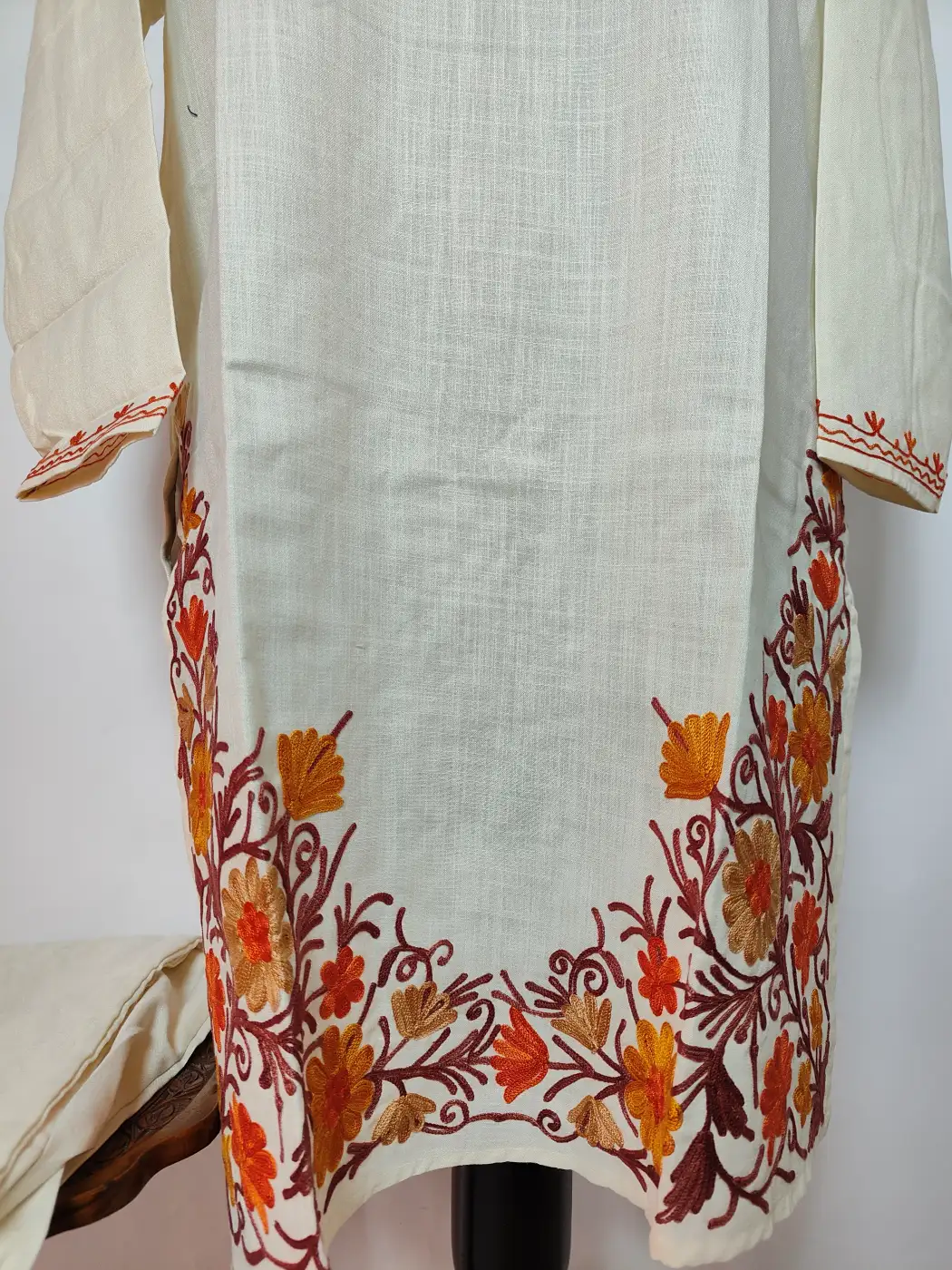 Long Cream Ruby Cotton Co-ord Set with Rahat Aari Embroidery - Image 2