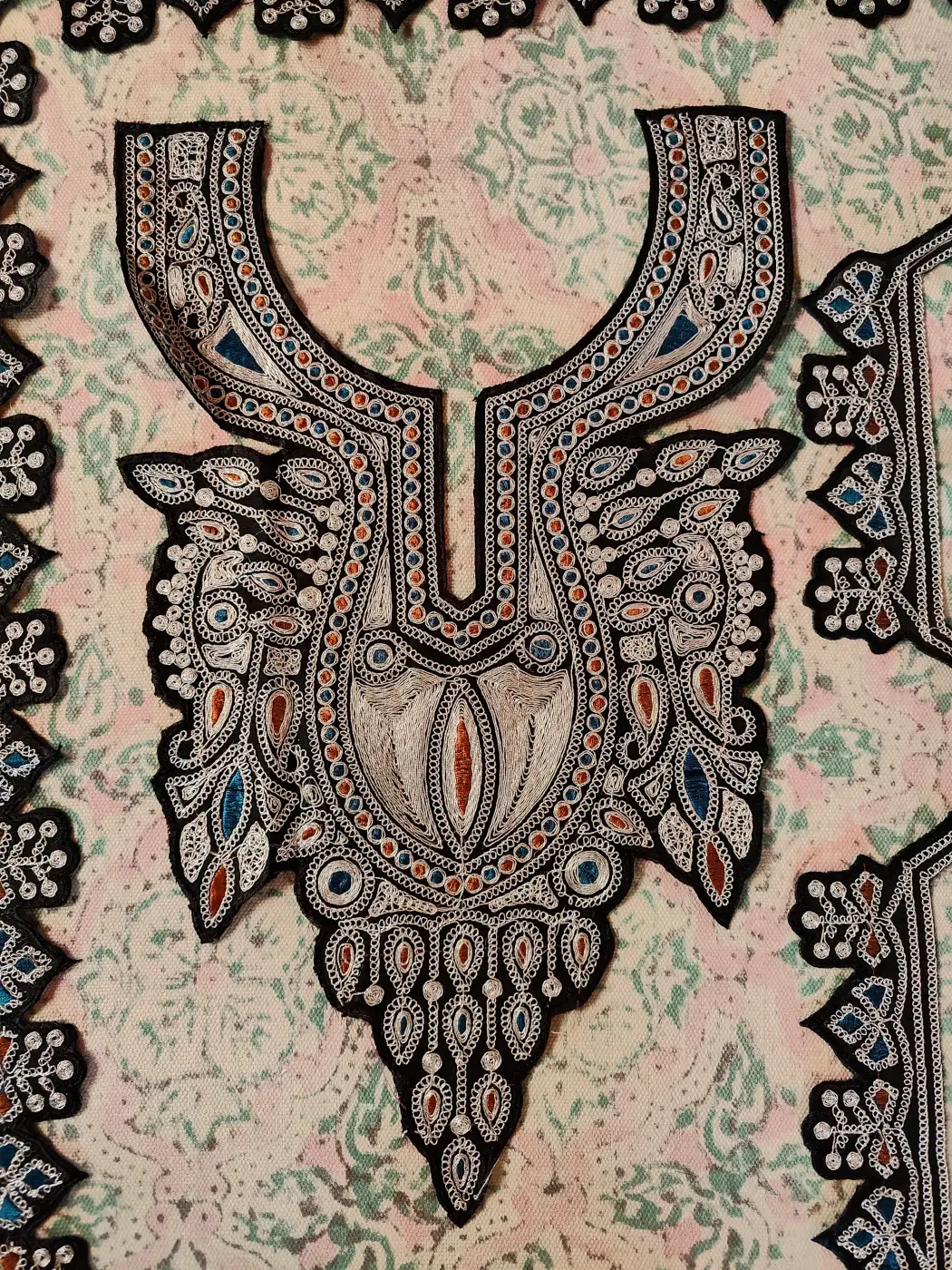 Haya Patch with Silver Tilla Embroidery with Daman, Sleeves and Lace - Image 4