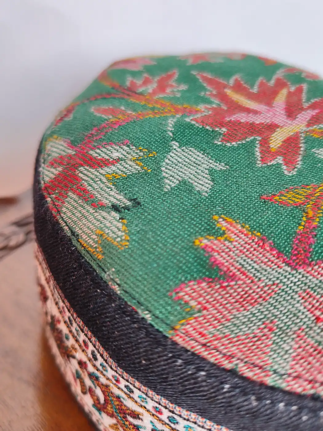 Green and White Kashmiri Kani Cap Hameed - Image 3