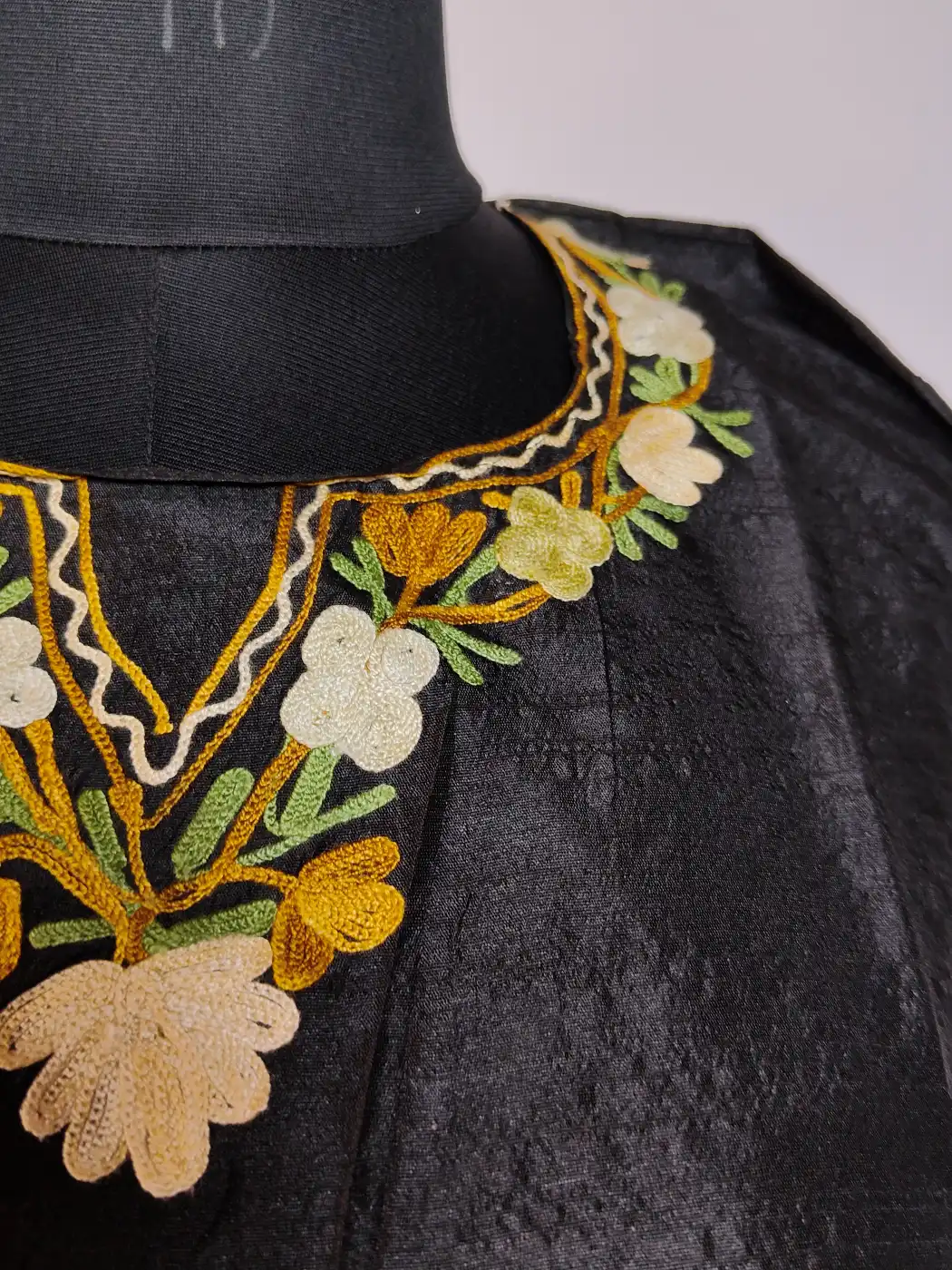 Aari Embroidery Haseen Short Kashmiri Kurti in Black Silk - Image 3