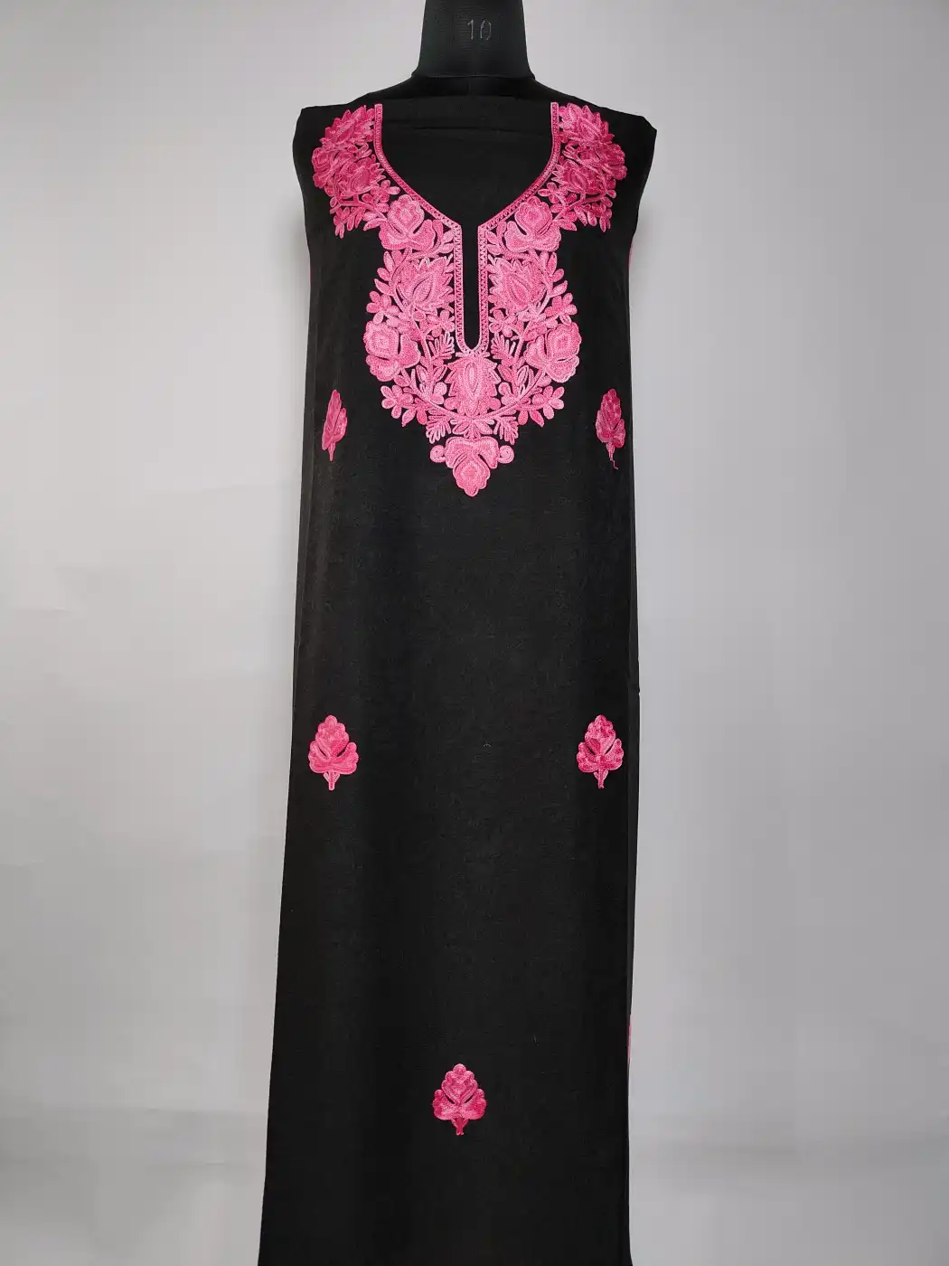 2pc Kashmiri Suit Sadaf in Crush Cotton with Booti Aari Work