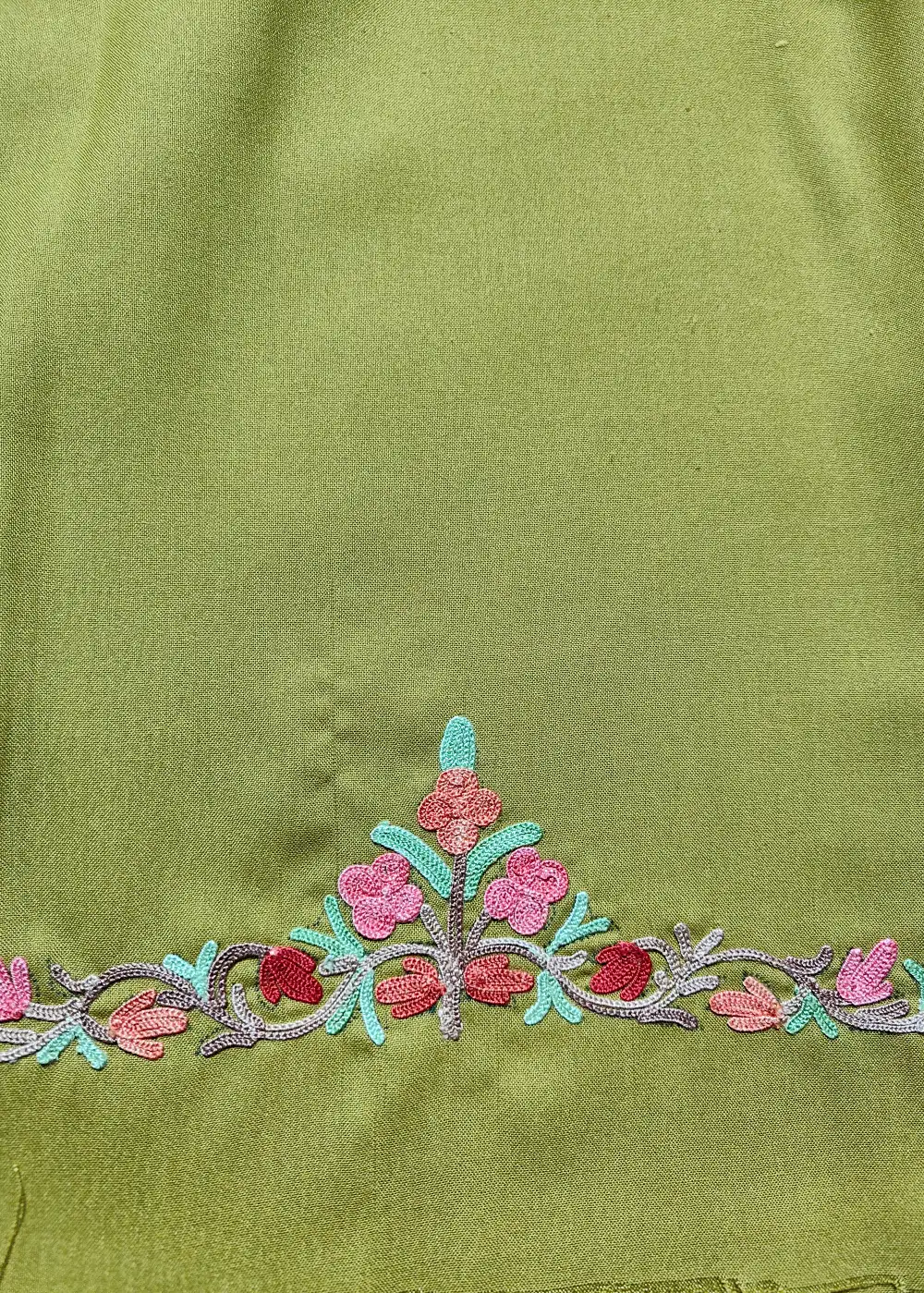 2pc Mehandi Green Kashmiri Unstiched Suit in Summer Cool Cotton with Aari Work - Image 4