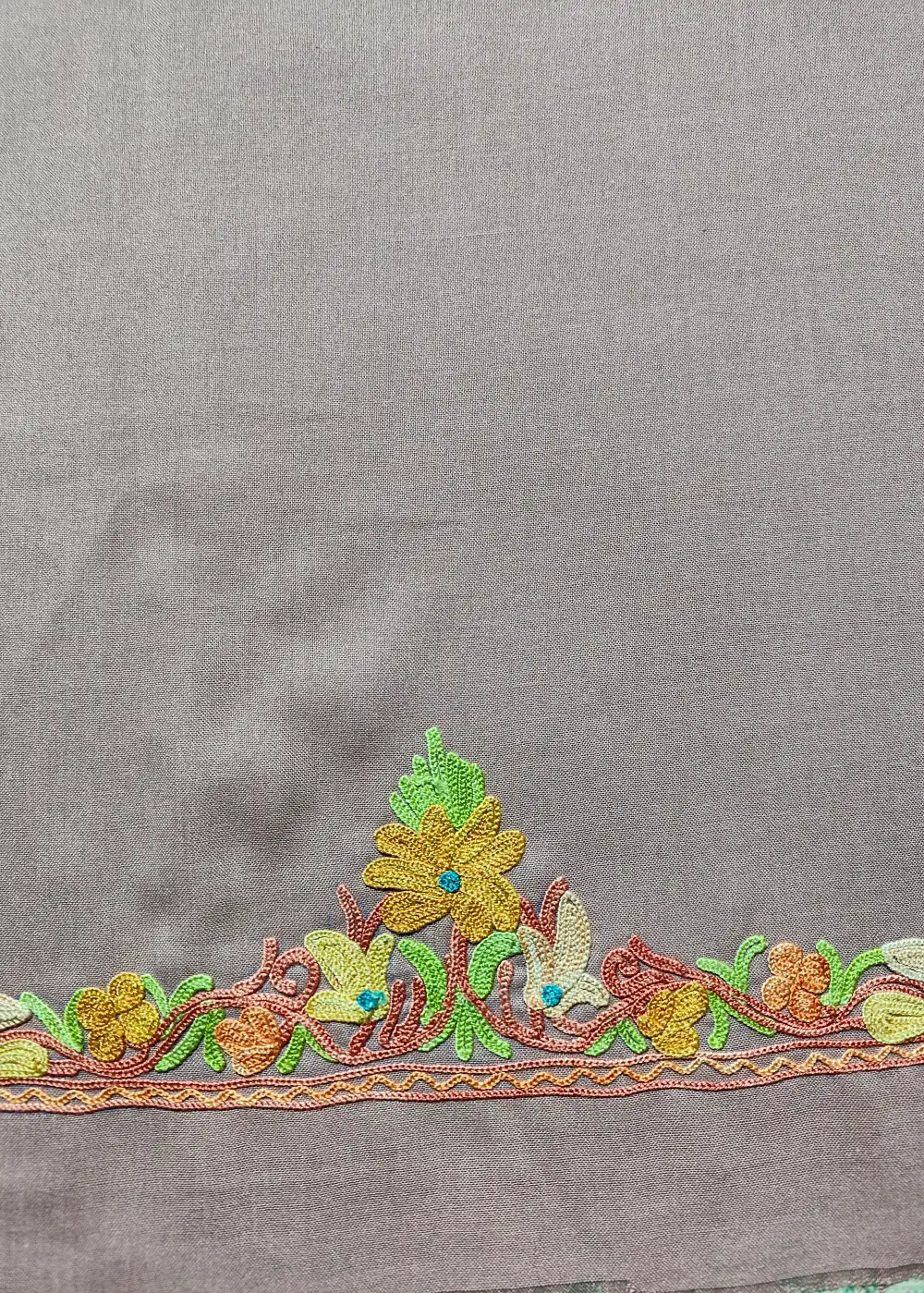 Gulbahar Lavender 2pc Kashmiri Unstiched Suit in Summer Cool Cotton with Aari Embroidery - Image 4