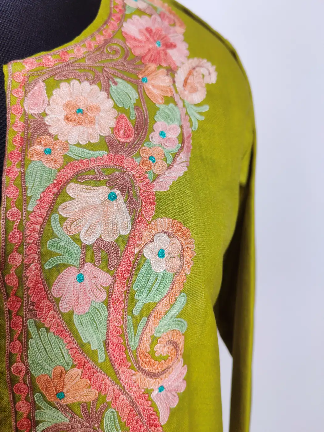 Green Pariza Long Kashmiri Ruby Cotton Kurta Set with Aari Embroidery - Image 3