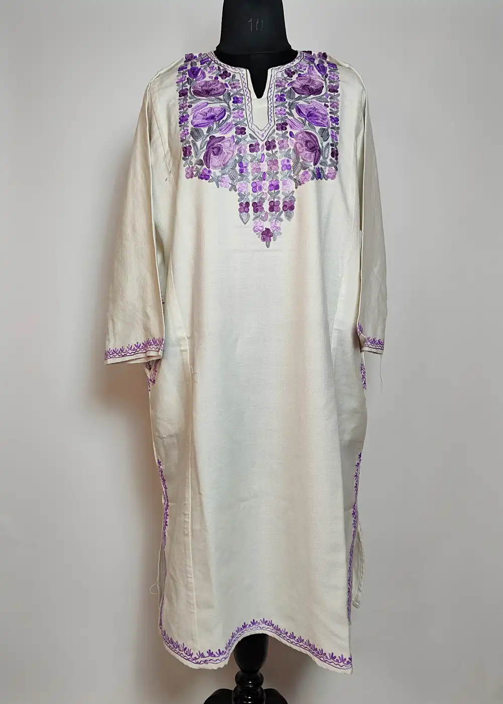 White Pheran with Aari Embroidery in Cashmilon Wool Gulnar