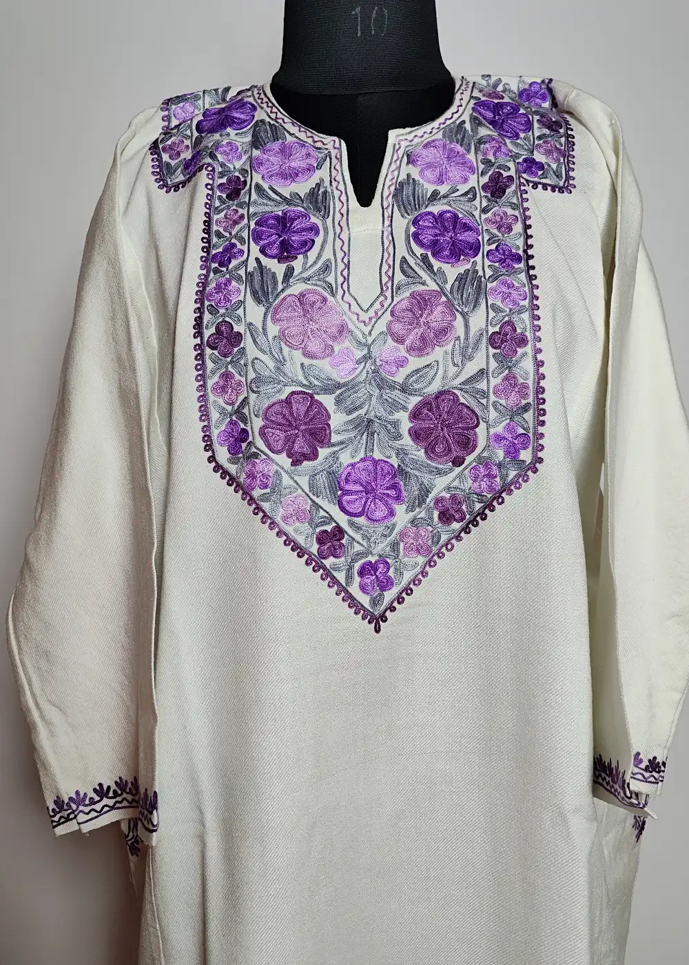 Embroidered Pheran in White with Aari Embroidery Harud in Cashmilon Wool - Image 2