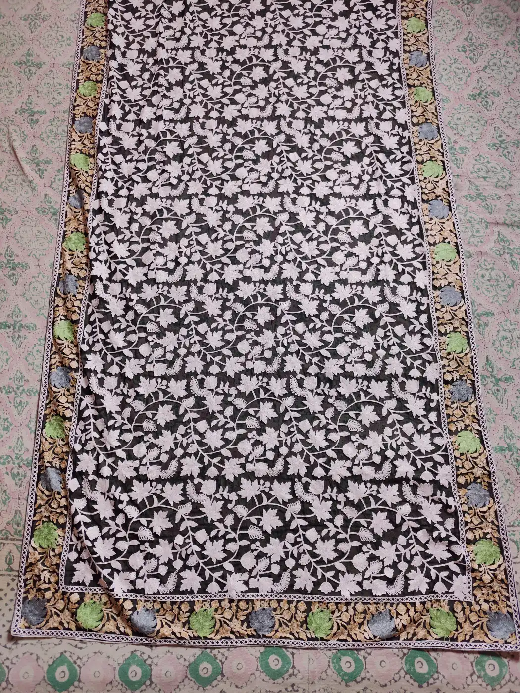 Raqs Georgette Black Saree with Aari Embroidery - Image 4