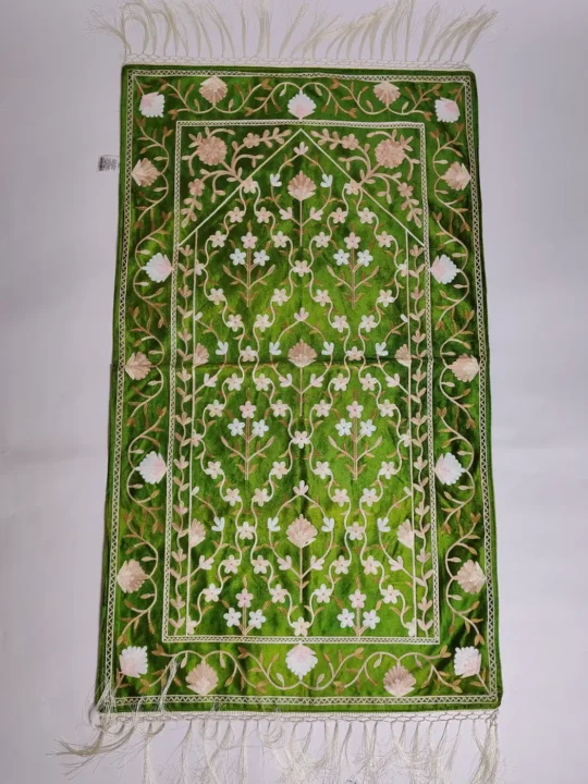 Kashmiri Green Prayer Mat with Aari Embroidery (4 x2 ft)