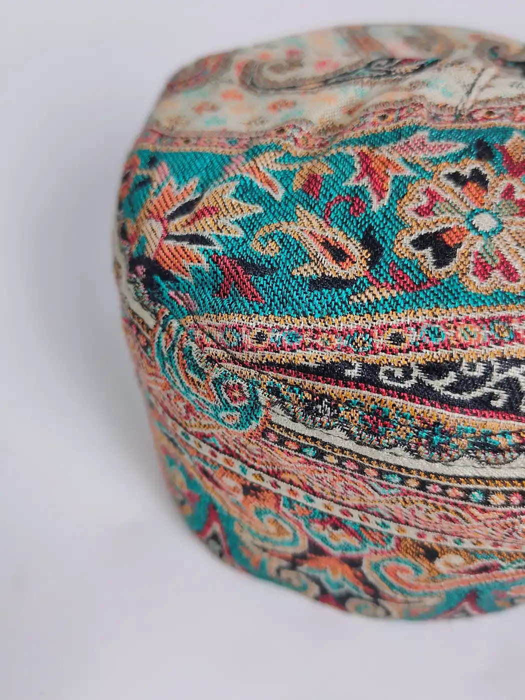 Jalal Kashmiri Kani Beige and Green Cap - Image 3