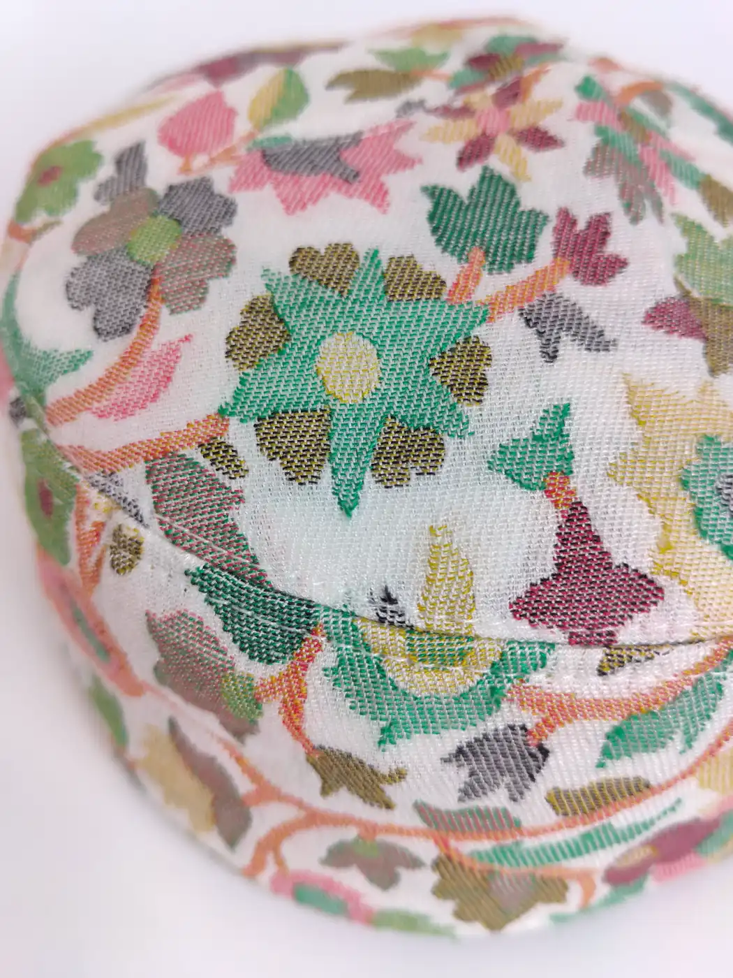 Irfan Kashmiri Kani White Gents Cap - Image 3