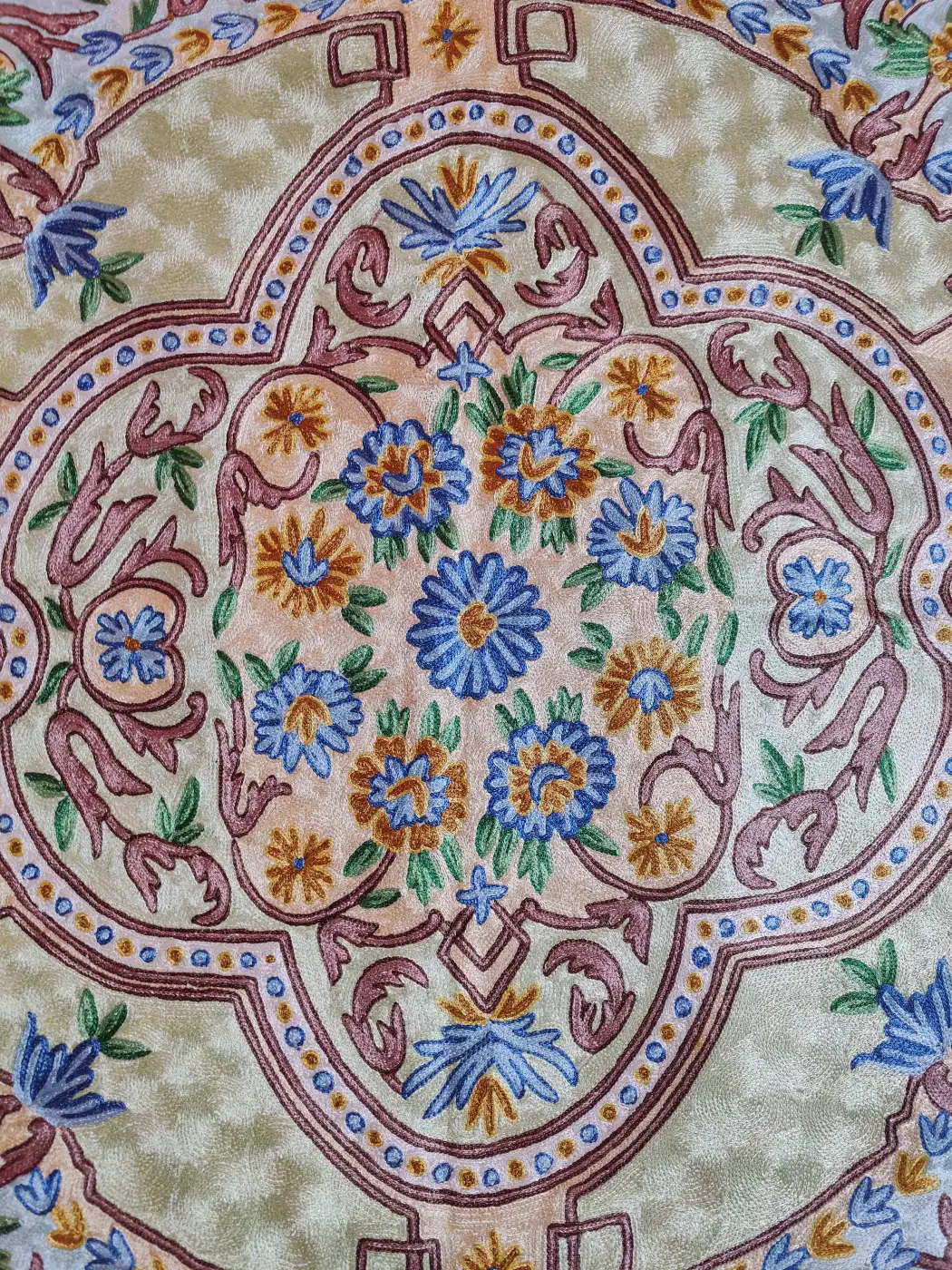 Round Kashmiri Handmade Silk Carpet Rug with Chain Stitch Work | 4 feet - Image 4