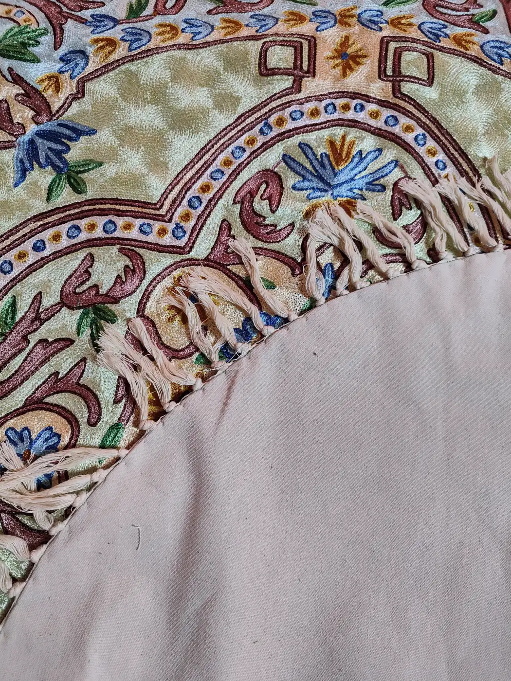 Round Kashmiri Handmade Silk Carpet Rug with Chain Stitch Work | 4 feet - Image 2