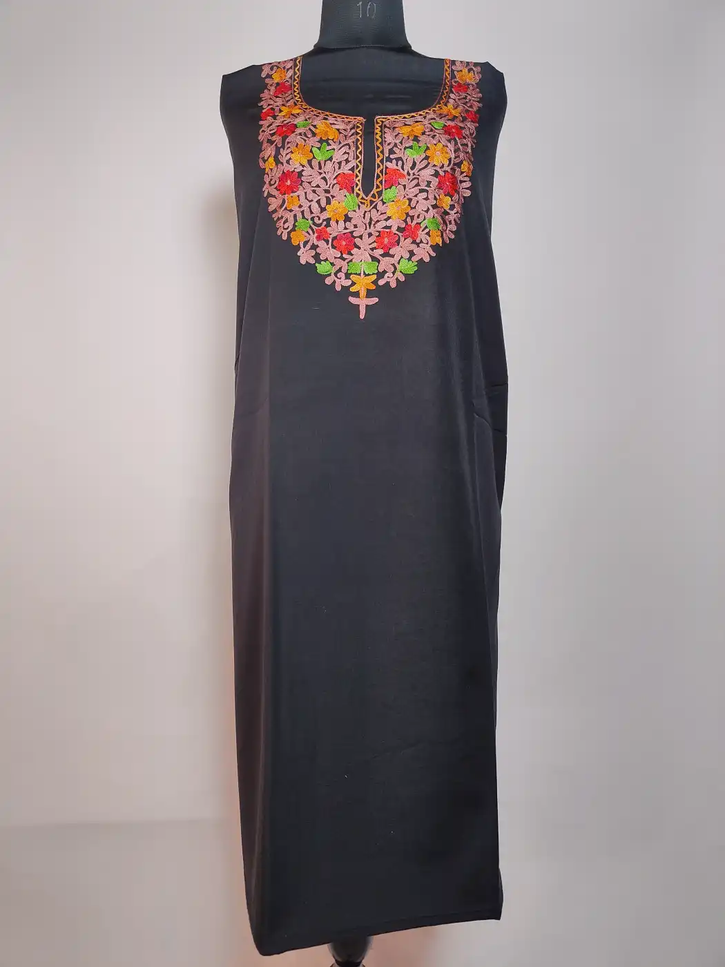 Kashmiri Kashmiri Ladies Black Suit Poly Cotton with Aari Embroidery