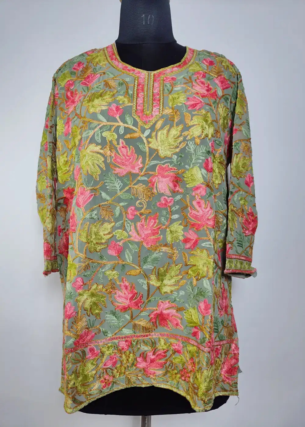 Green Short Georgette Kurti with Front Back Chinar Aari Sameena