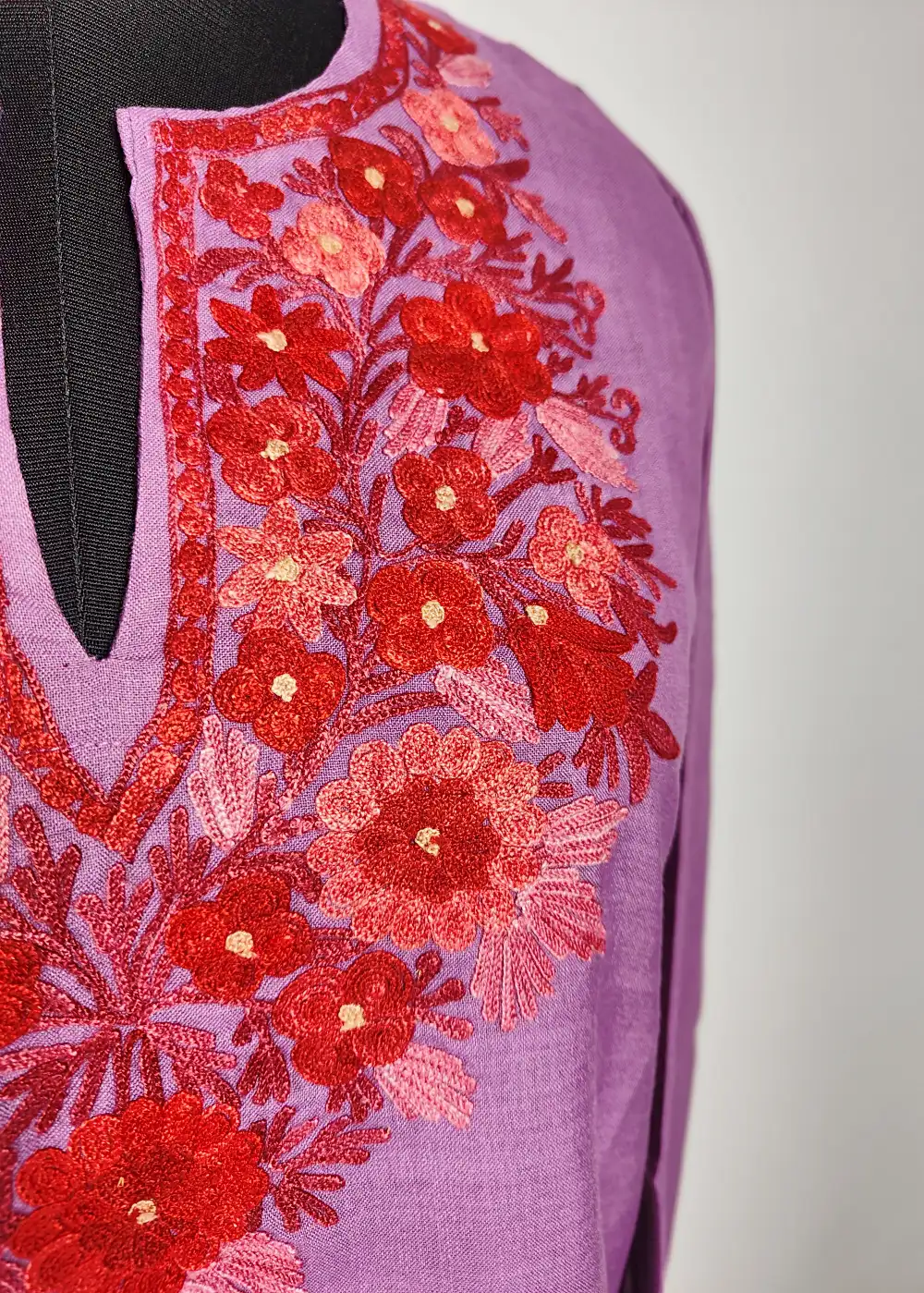 Poshgul Lavender Kashmiri Short Kurti with Aari Embroidery in Ruby Cotton - Image 2