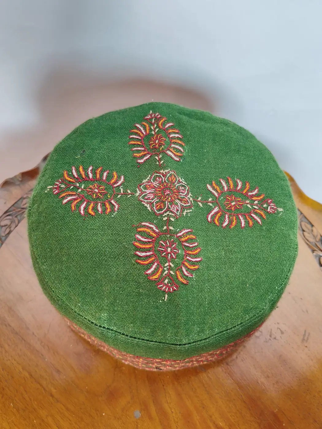 Green Toosha Cap with Kashmiri Hand Sozni Embroidery Sikandar - Image 2