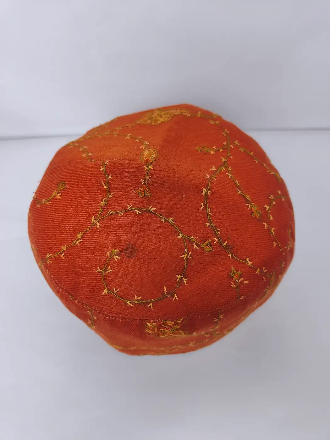 kashmiri classic cap top side with hand sozni work