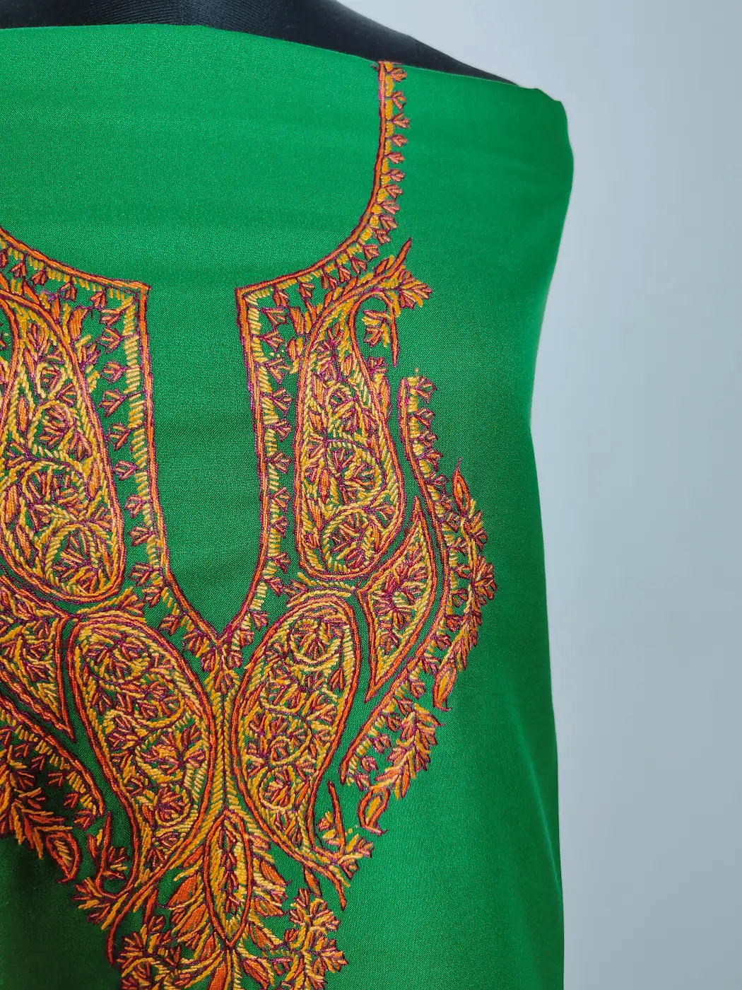 2pc Green Dilkash Summer Cool Cotton Suit with Hand Sozni Embroidery - Image 3