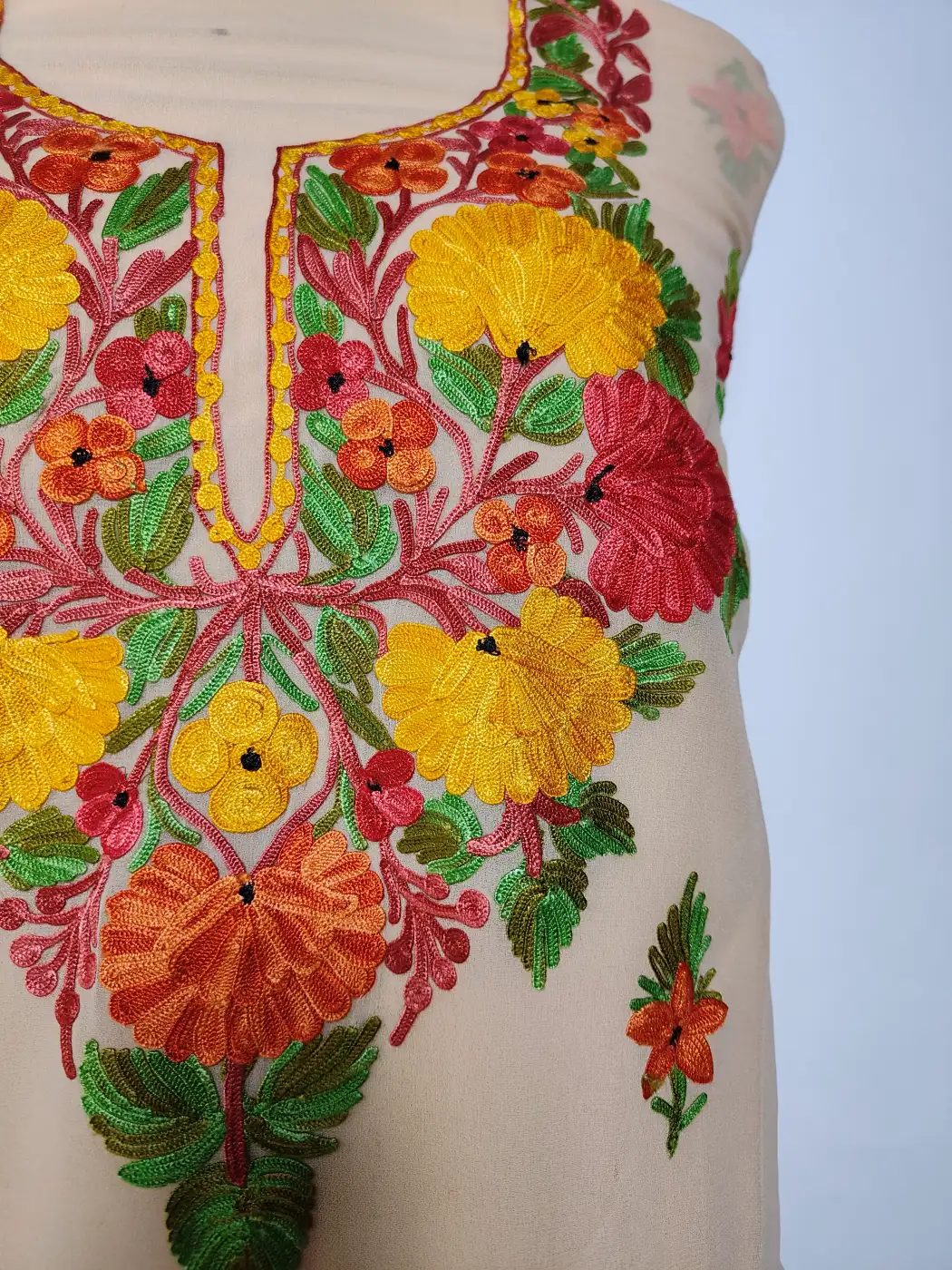 Baby Pink Kashmiri 3pc Suit in Georgette with Aari Embroidery - Gulbadan - Image 3