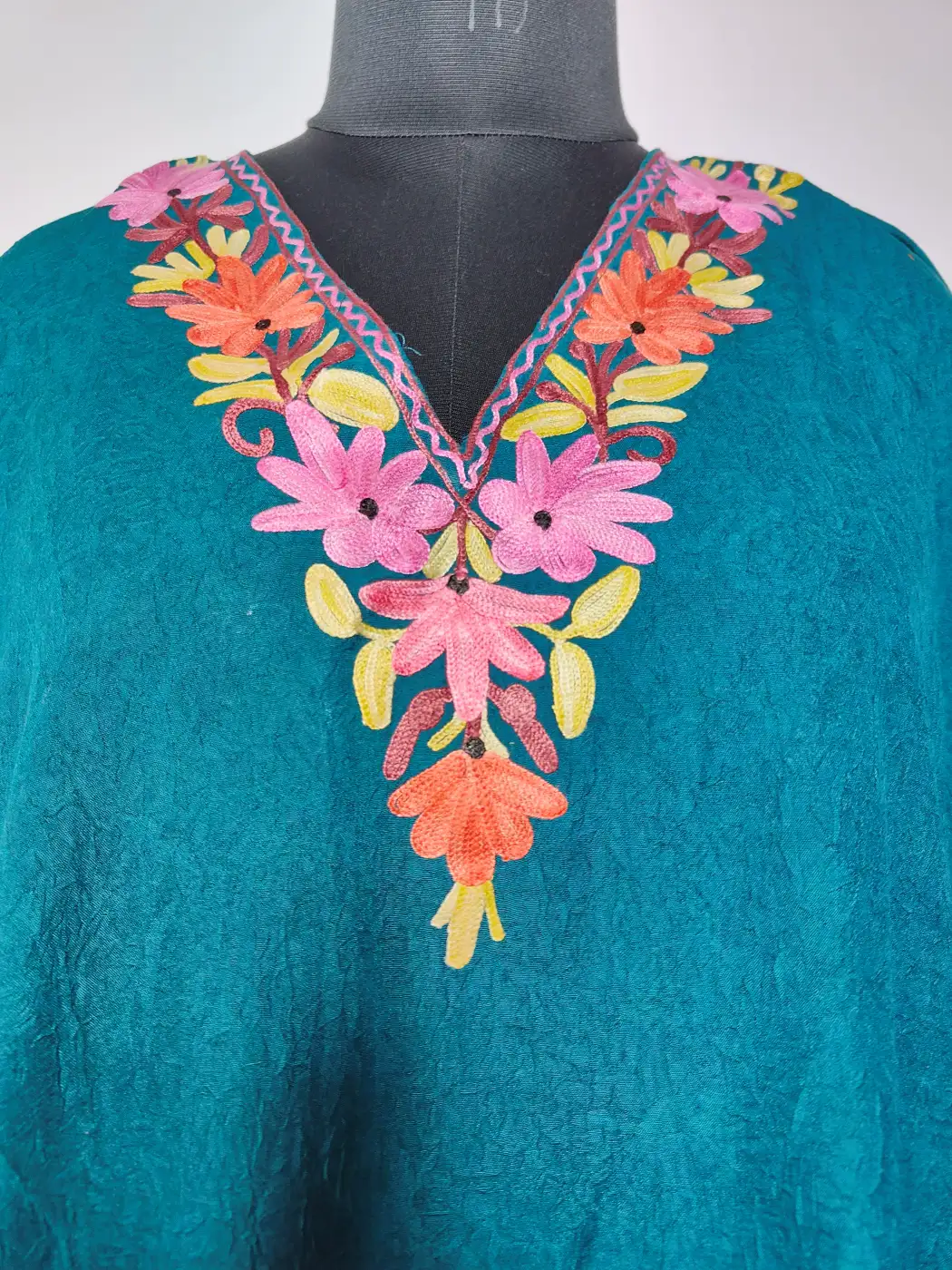 Oceanic Green Crush Cotton Ruhela Kaftan Set with Aari Embroidery - Image 2