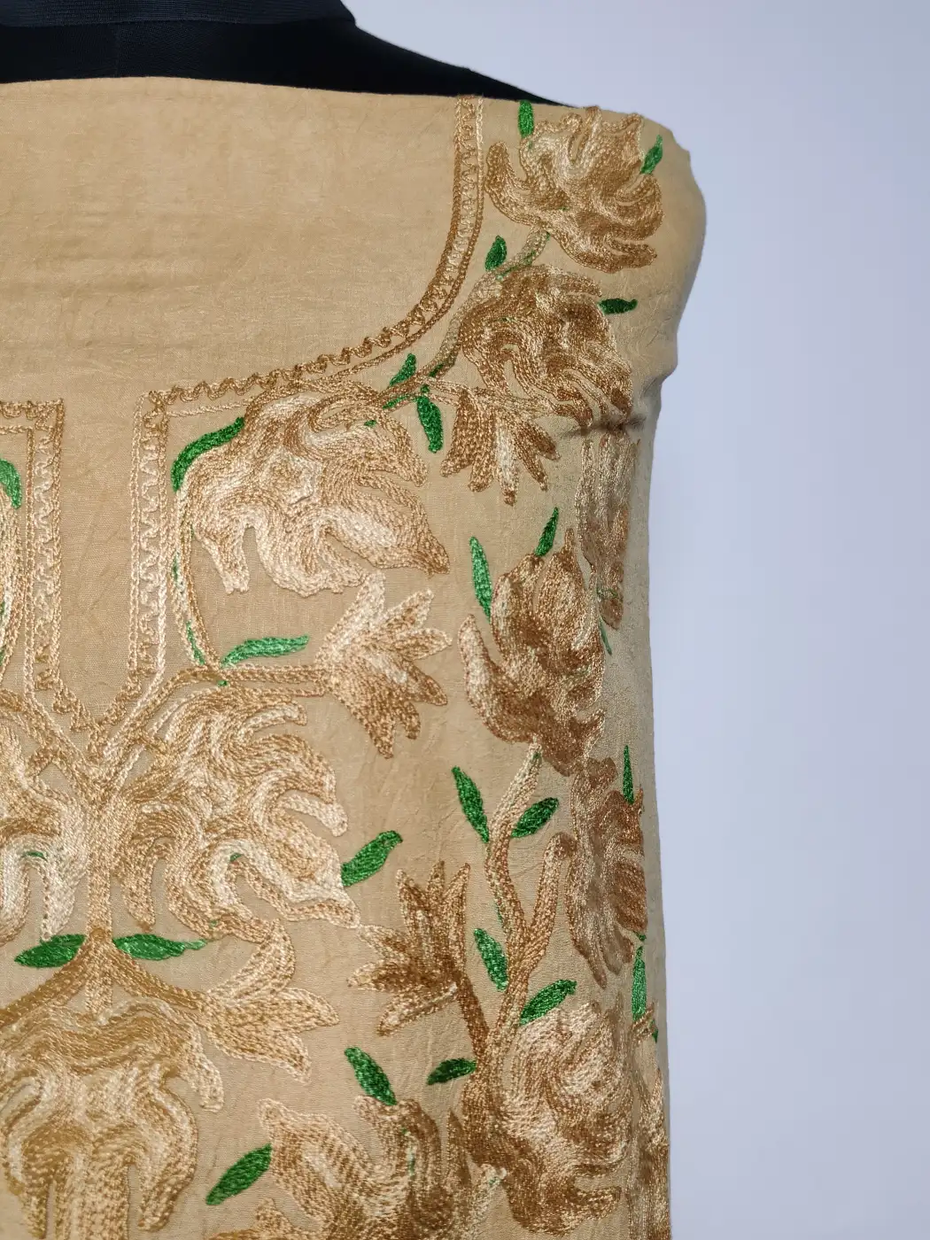 Kashmiri Sabaat 2pc Suit in Beige Crush Cotton with Chinari Aari Embroidery - Image 3