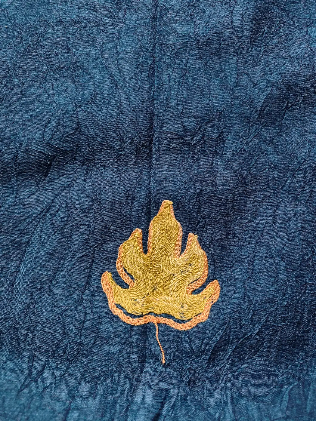 Shehkar Dark Blue 2pc Kashmiri Suit Crush Cotton with Chinari Aari Embroidery - Image 4