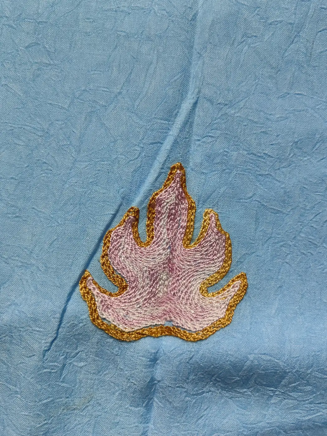 Aasman Blue Kashmiri 2pc Suit Crush Cotton with Chinari Aari Embroidery - Image 4