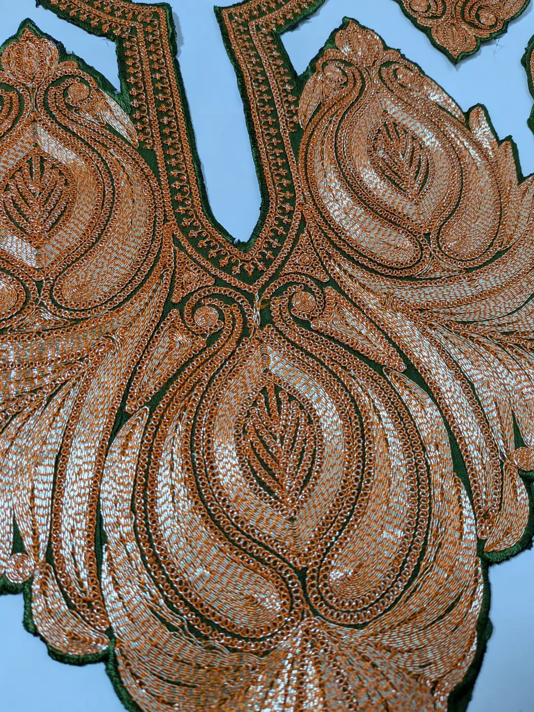 Green Patch with Lace and Sleeves with Tilla Embroidery - Nirma - Image 2