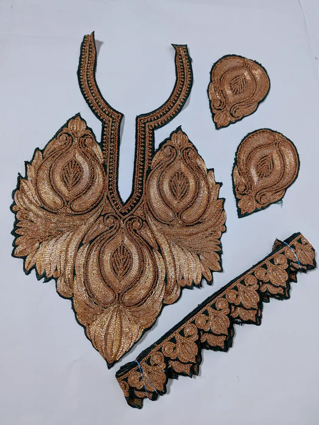 Qadeer Dark Green Patch with Lace and Sleeves with Tilla Embroidery