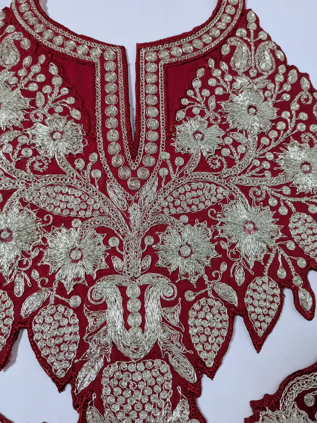 Patch with Lace and Sleeves in Maroon with Tilla Embroidery - Image 2