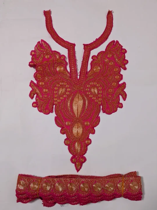 Zeenat Magenta Patch with Lace | Tilla Embroidery