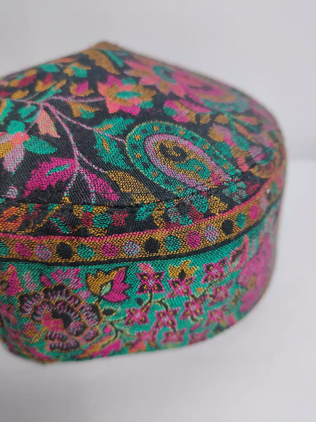 Ala Maududi Kashmiri Classic Kani Cap in Black - Image 3