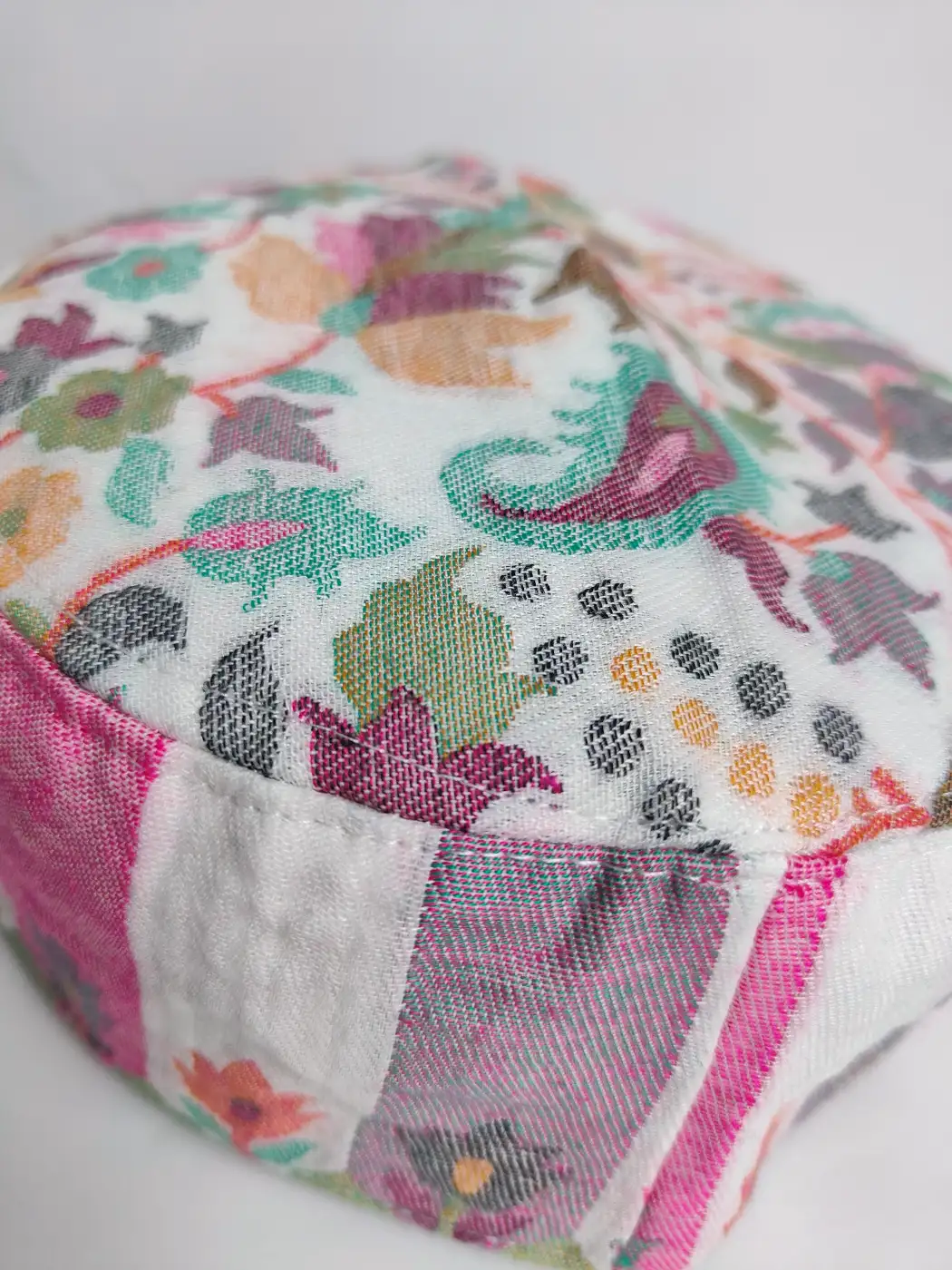 Elegant Kashmiri Kani Cap Abul Hasan in White - Image 2